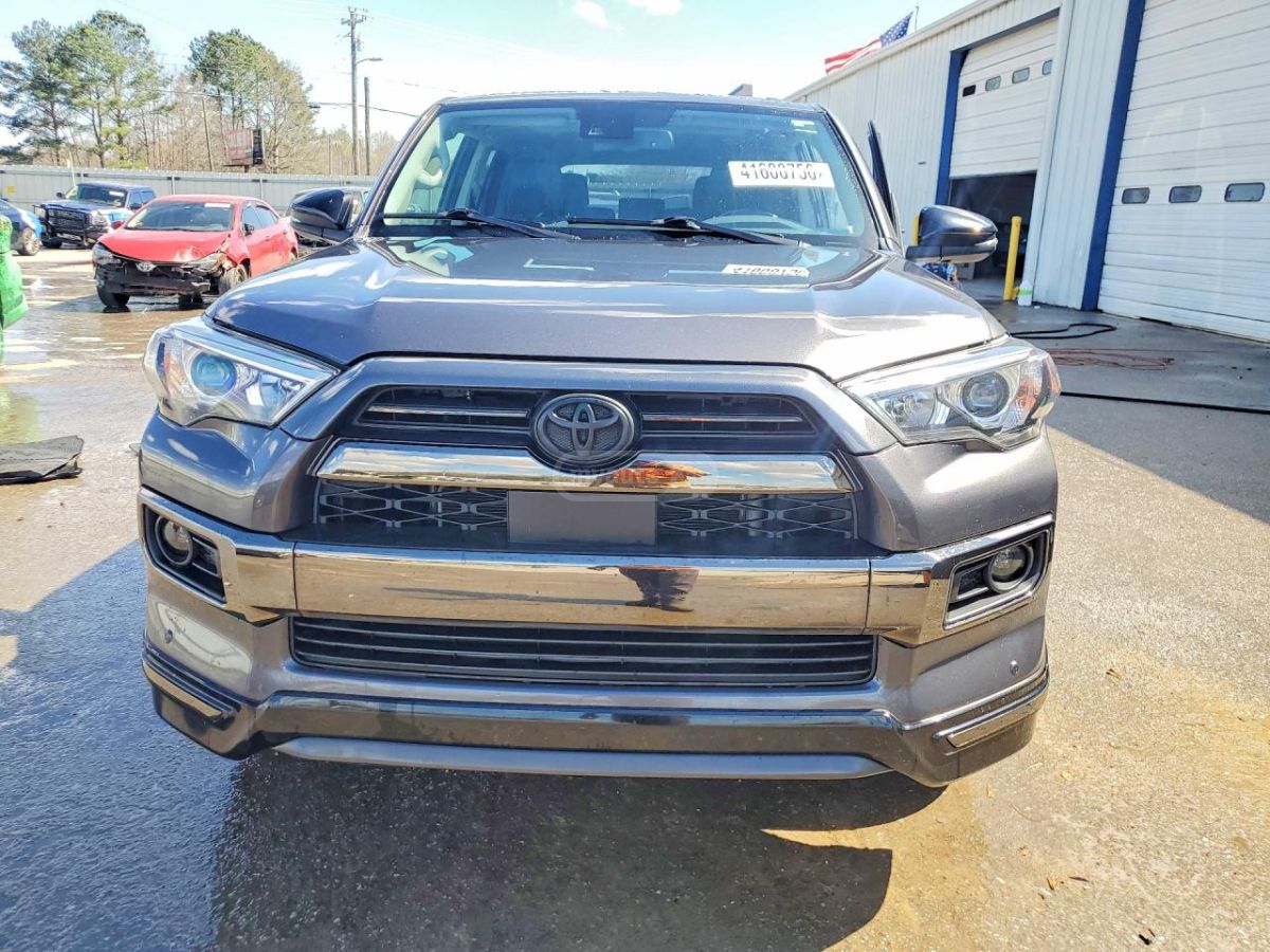 Toyota 4 Runner - фото 5
