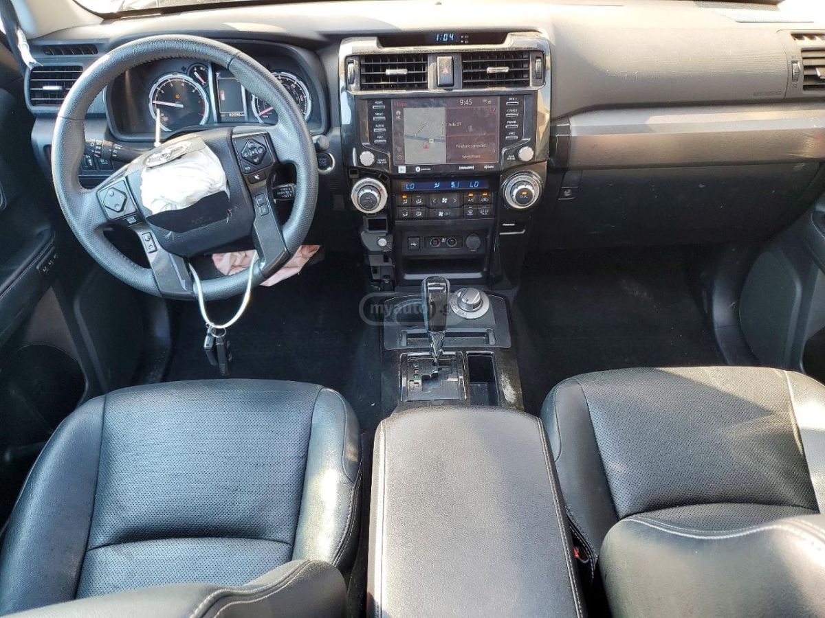 Toyota 4 Runner - фото 8