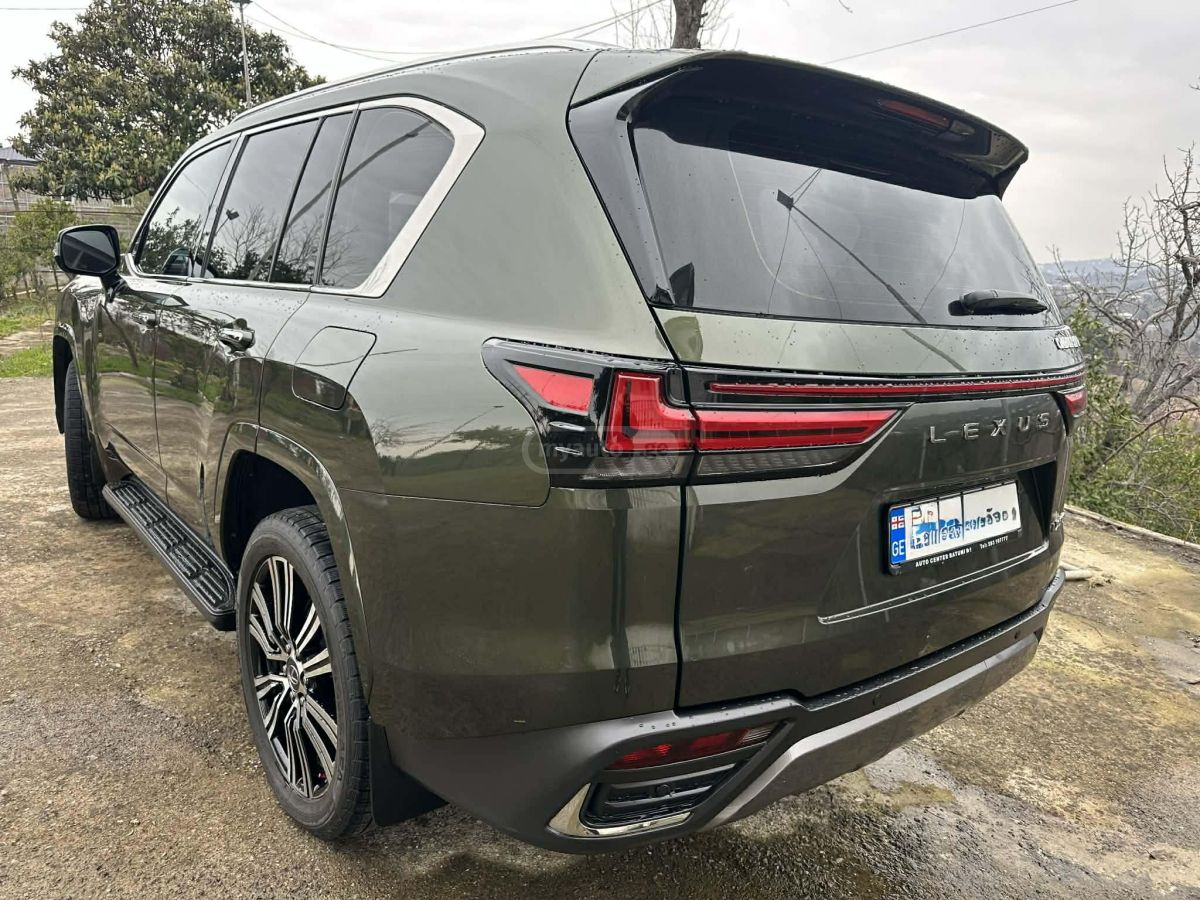 Lexus LX 500 - фото 3