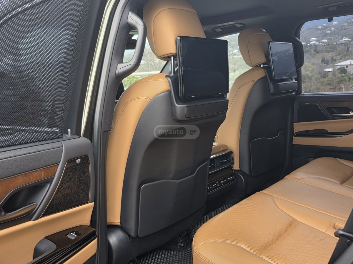 Lexus LX 500 - фото 8