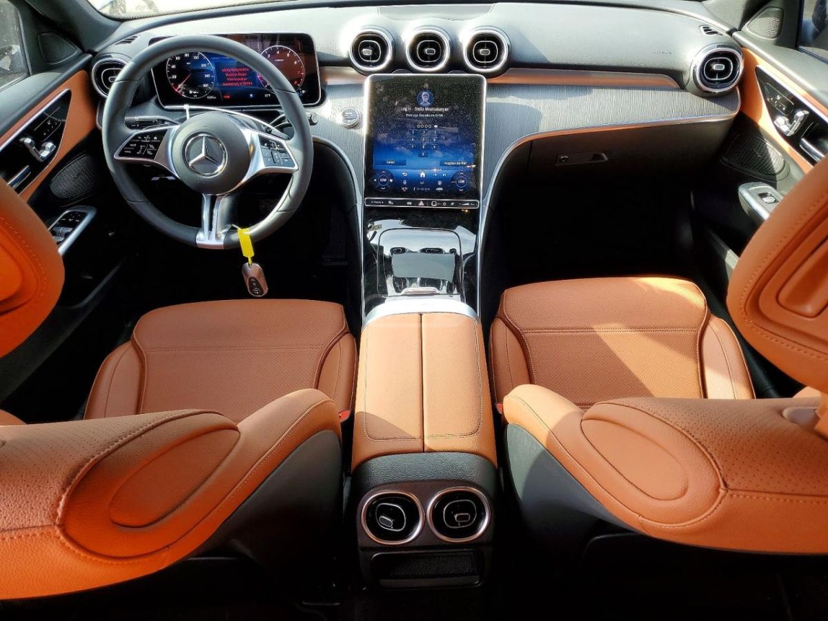 Mercedes-Benz C 300 2025 — миниатюра 8