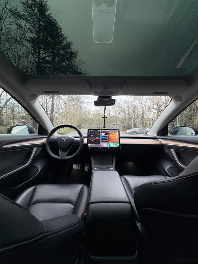Tesla Model 3 - фото 9