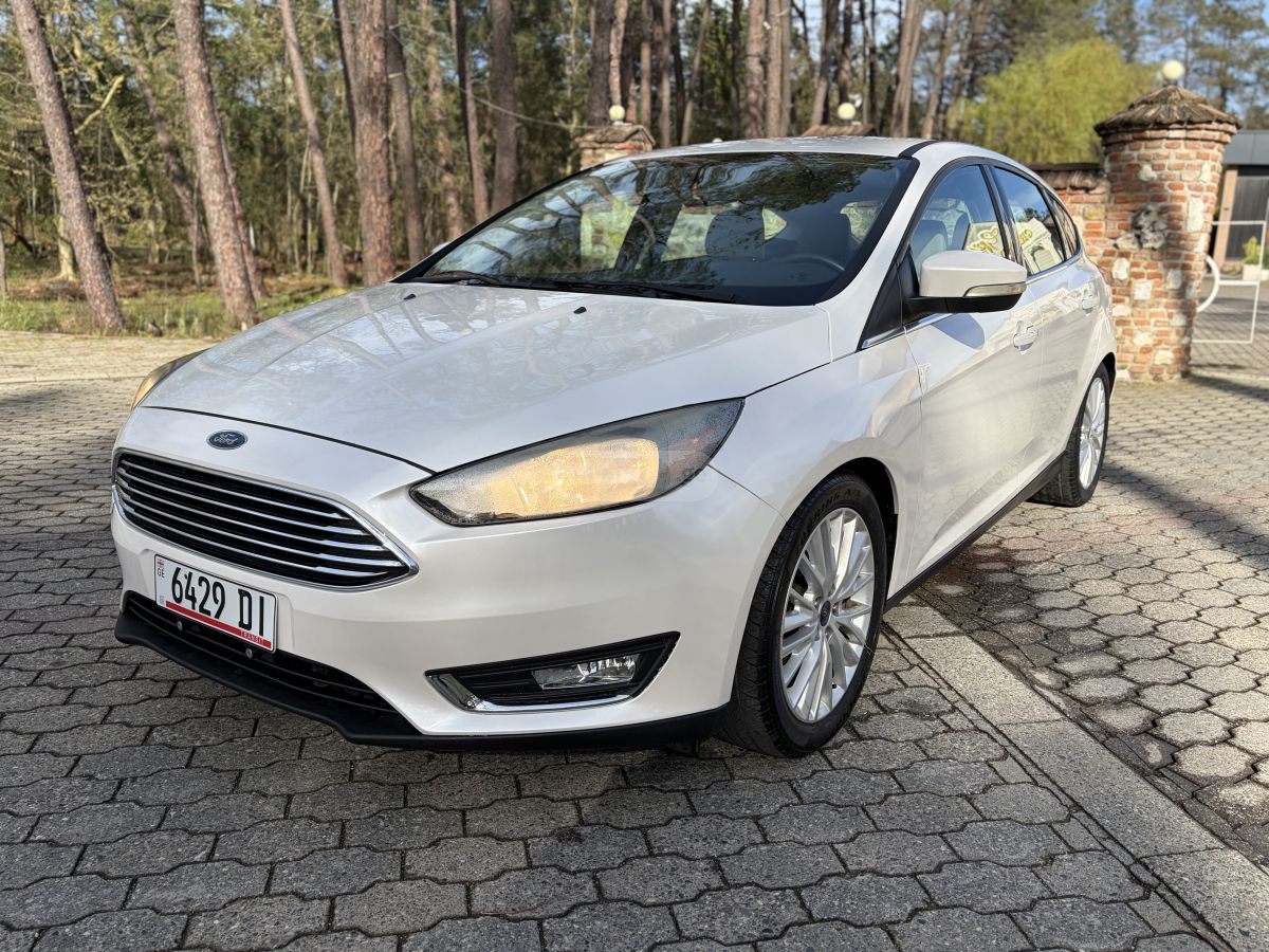 Ford Focus - фото 1