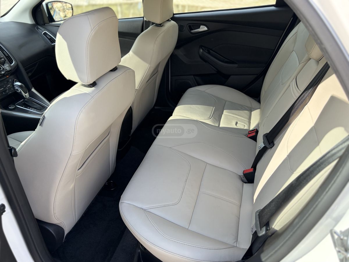 Ford Focus - фото 11