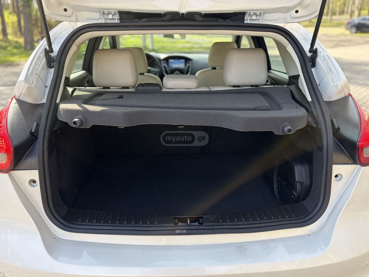 Ford Focus - фото 12