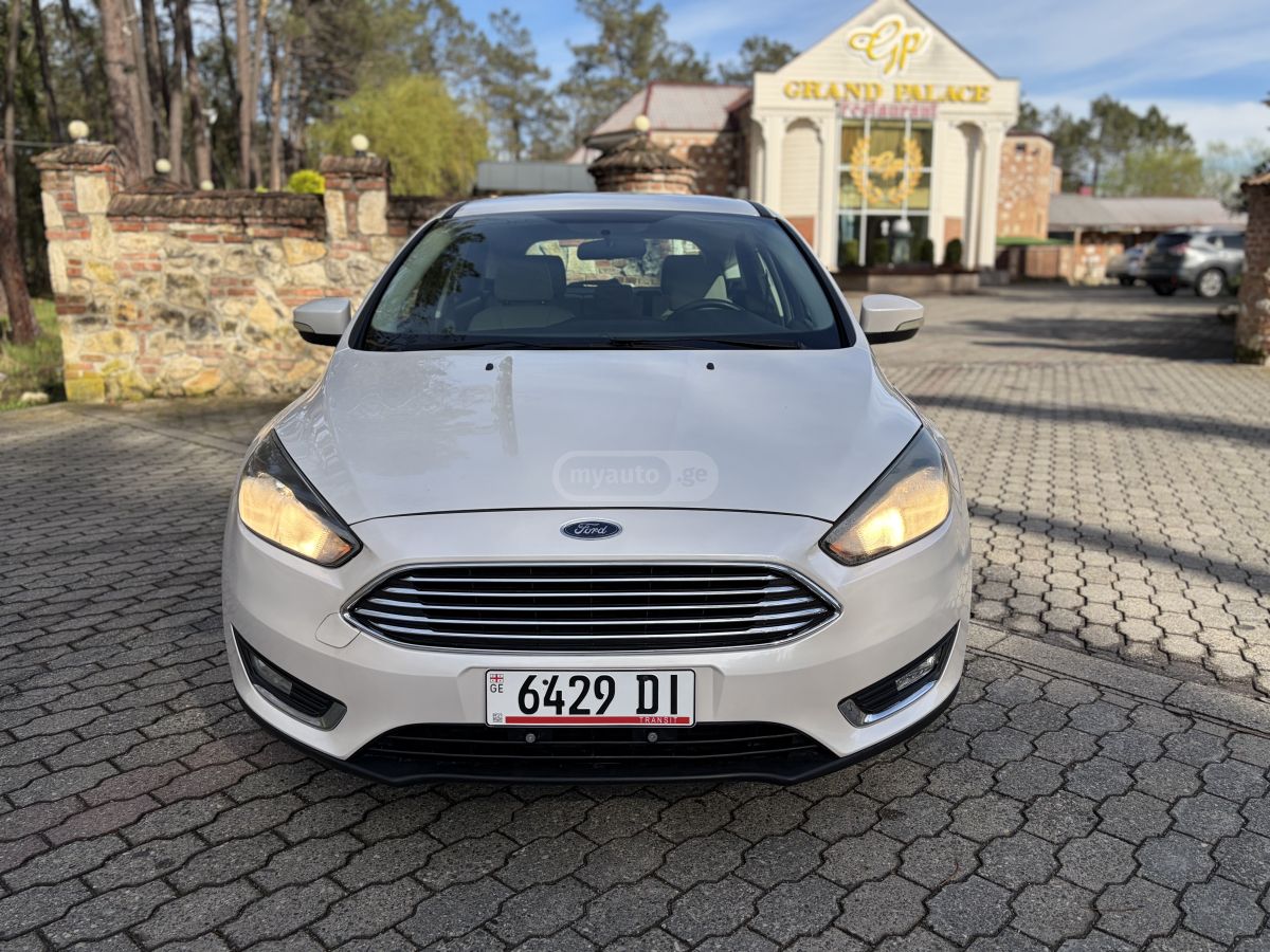 Ford Focus - фото 2