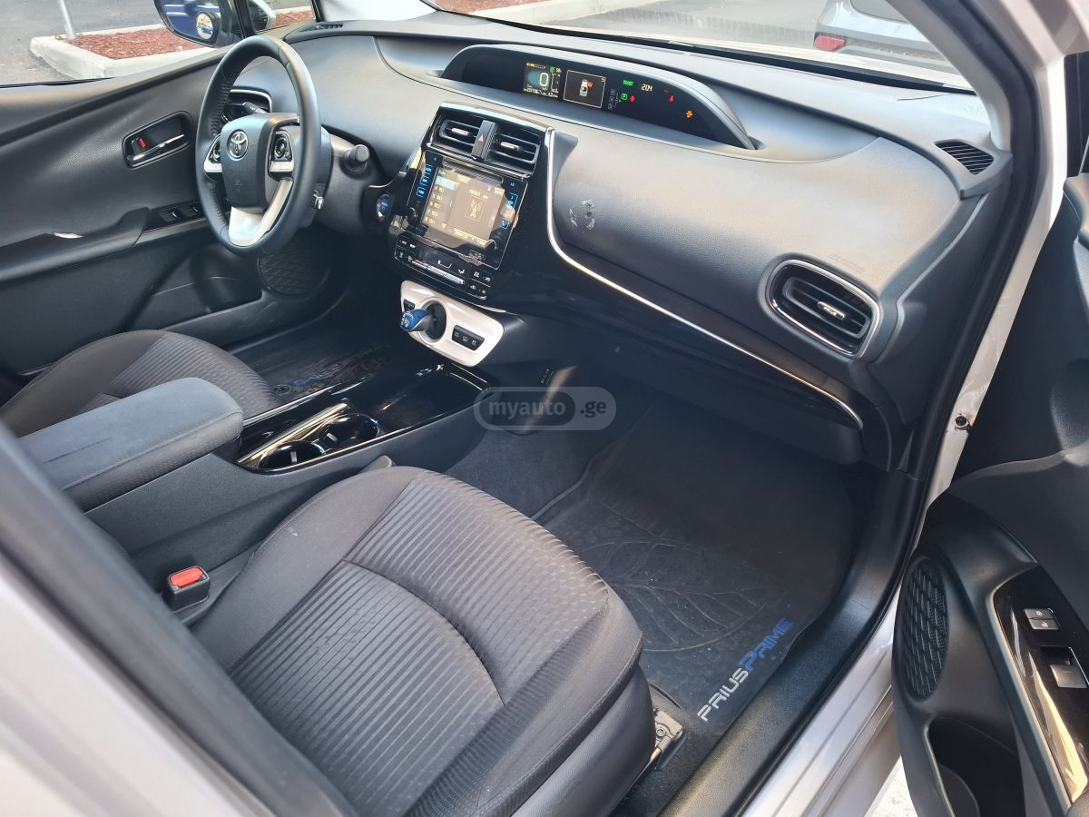 Toyota Prius - фото 7