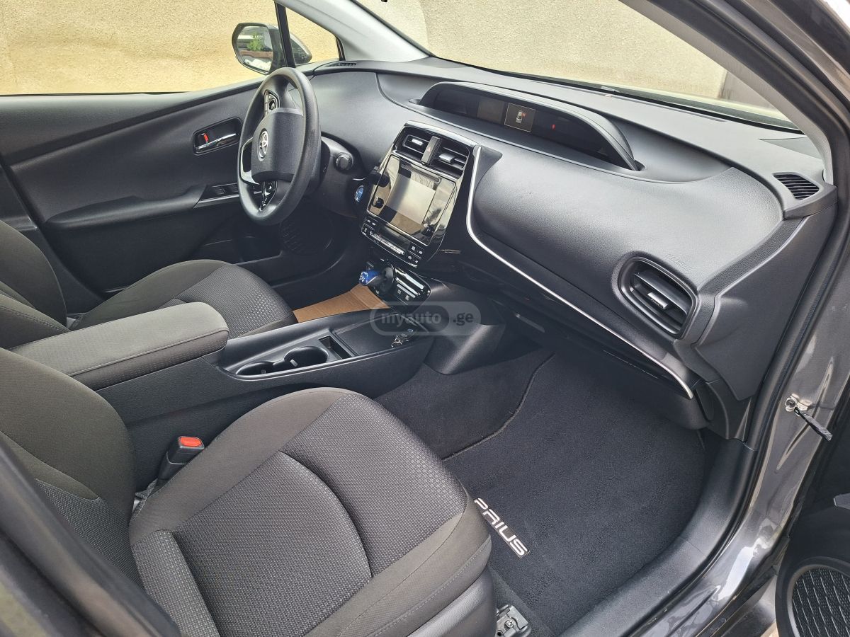 Toyota Prius - фото 7
