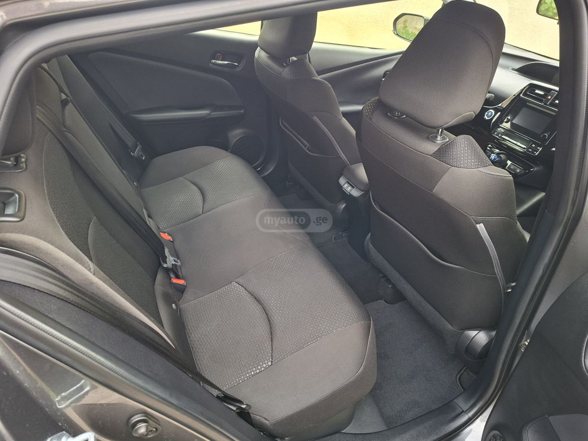 Toyota Prius - фото 8