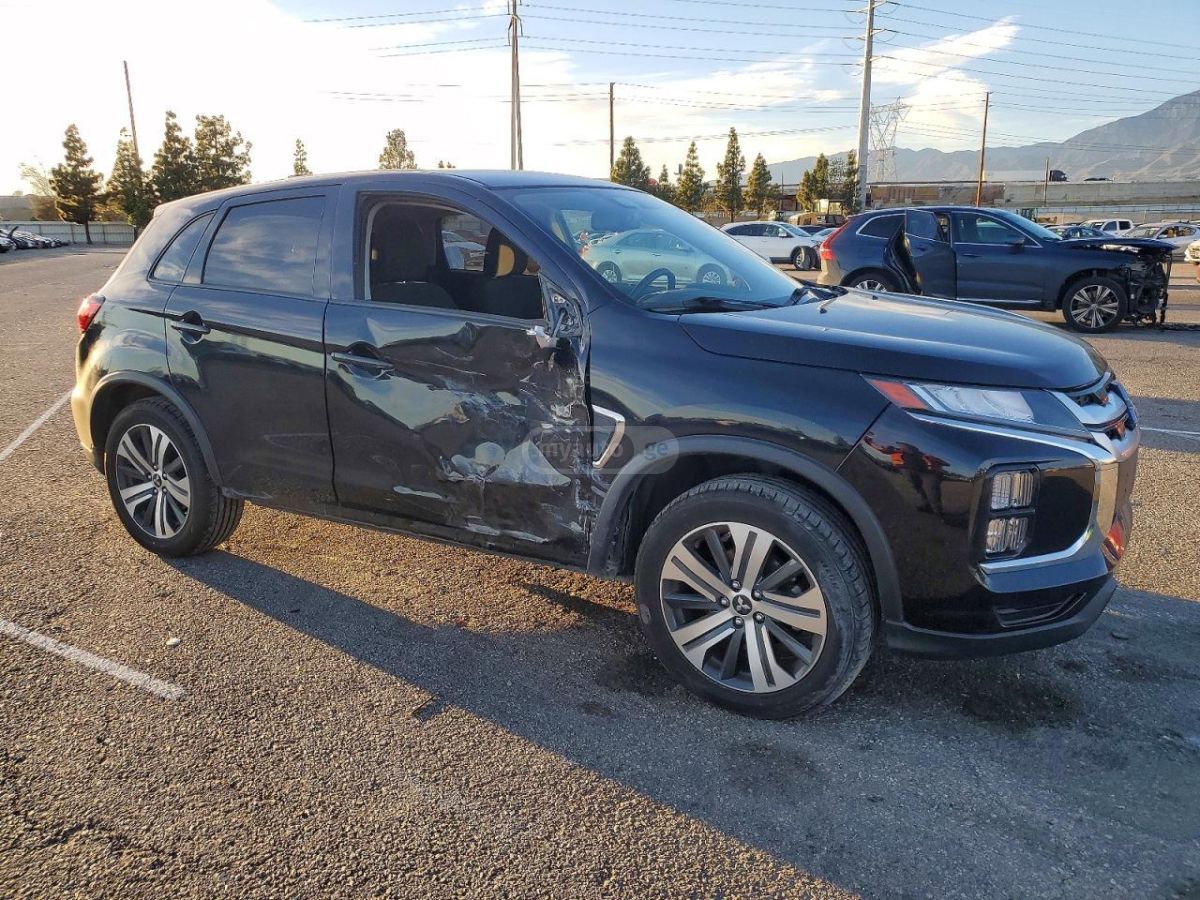 Mitsubishi Outlander Sport - фото 4