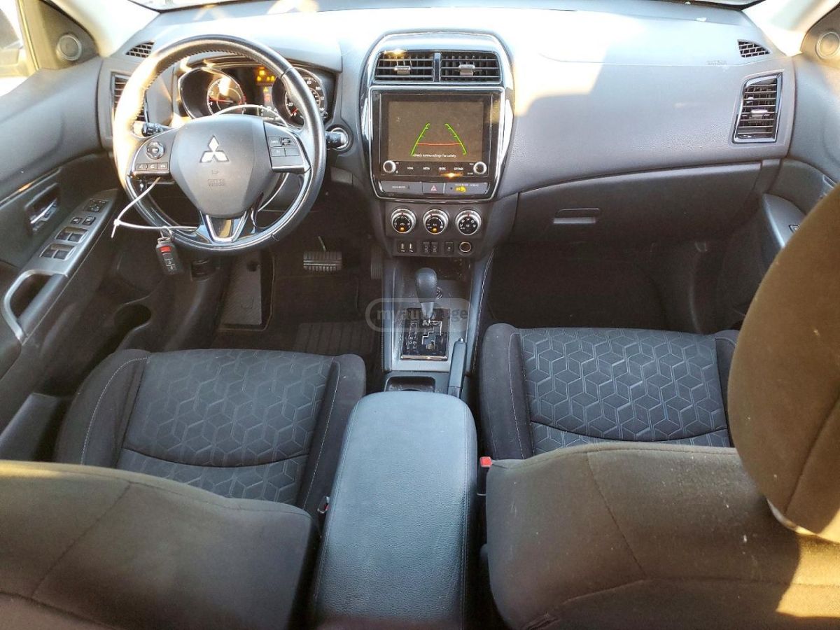 Mitsubishi Outlander Sport - фото 8