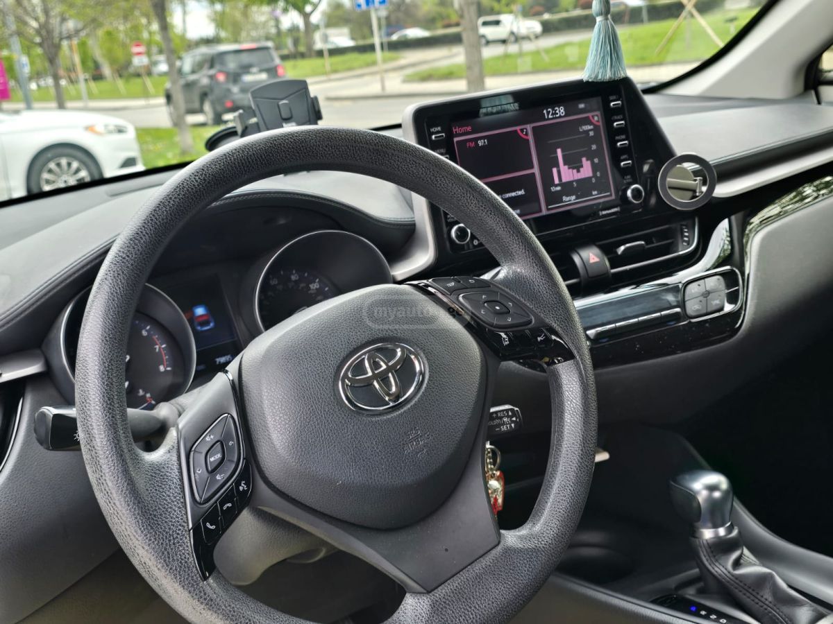 Toyota CHR - фото 4