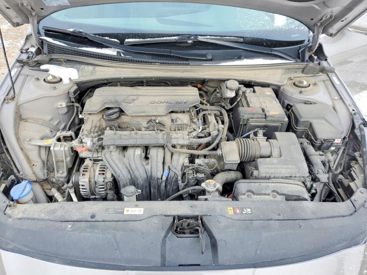 Hyundai Elantra - фото 11