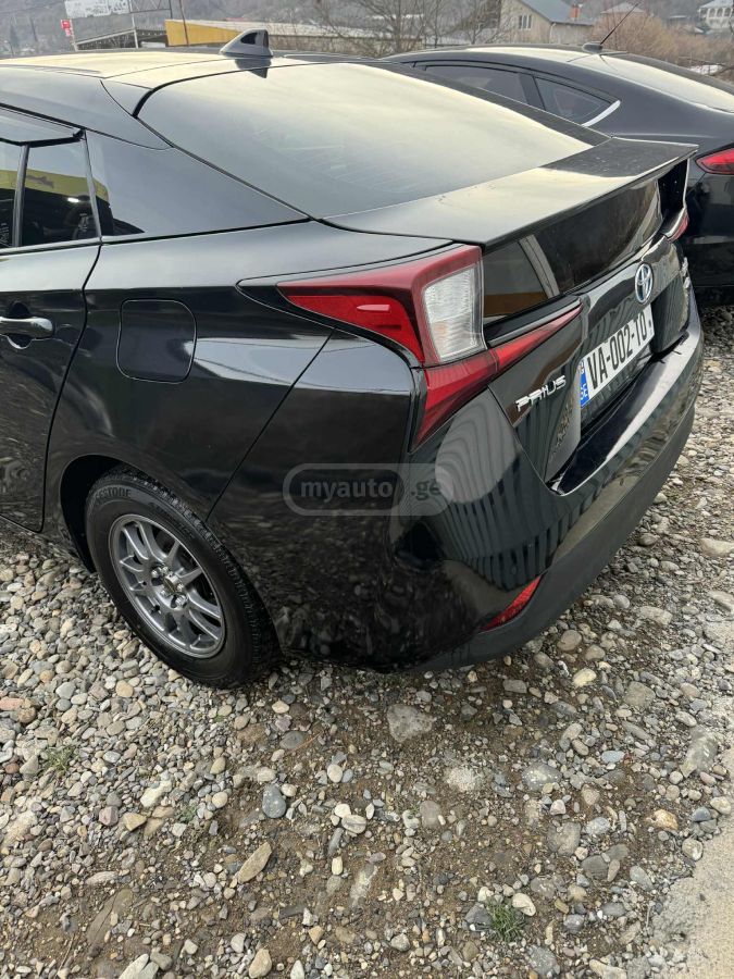 Toyota Prius - фото 4