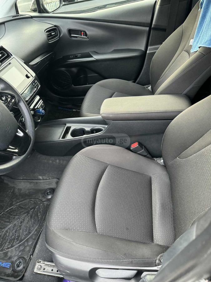 Toyota Prius - фото 6