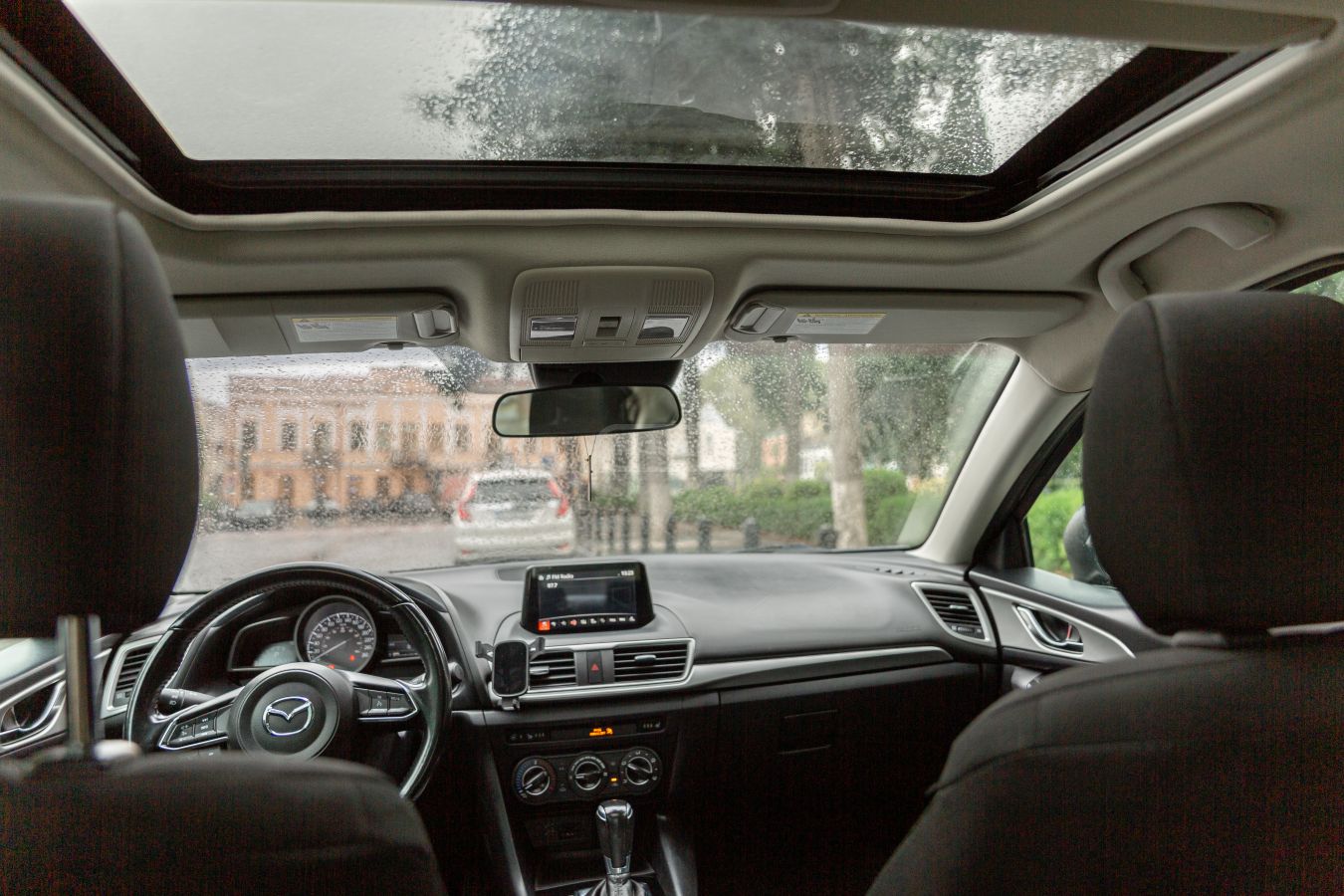 Mazda Mazda 3 - фото 4