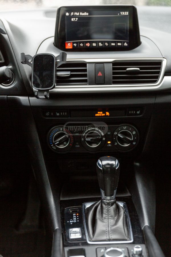 Mazda Mazda 3 - фото 5