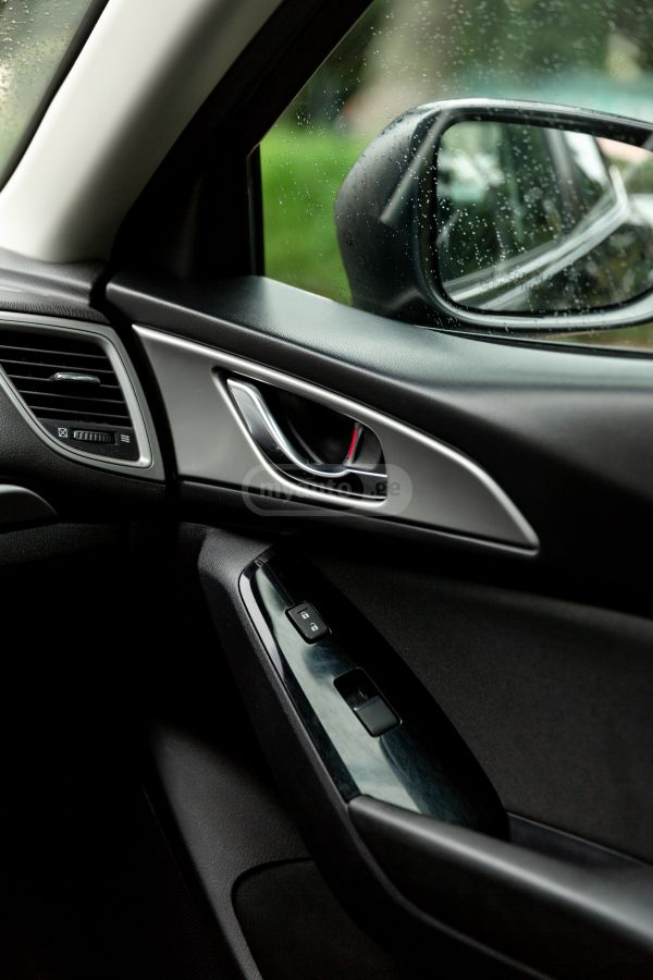 Mazda Mazda 3 - фото 8