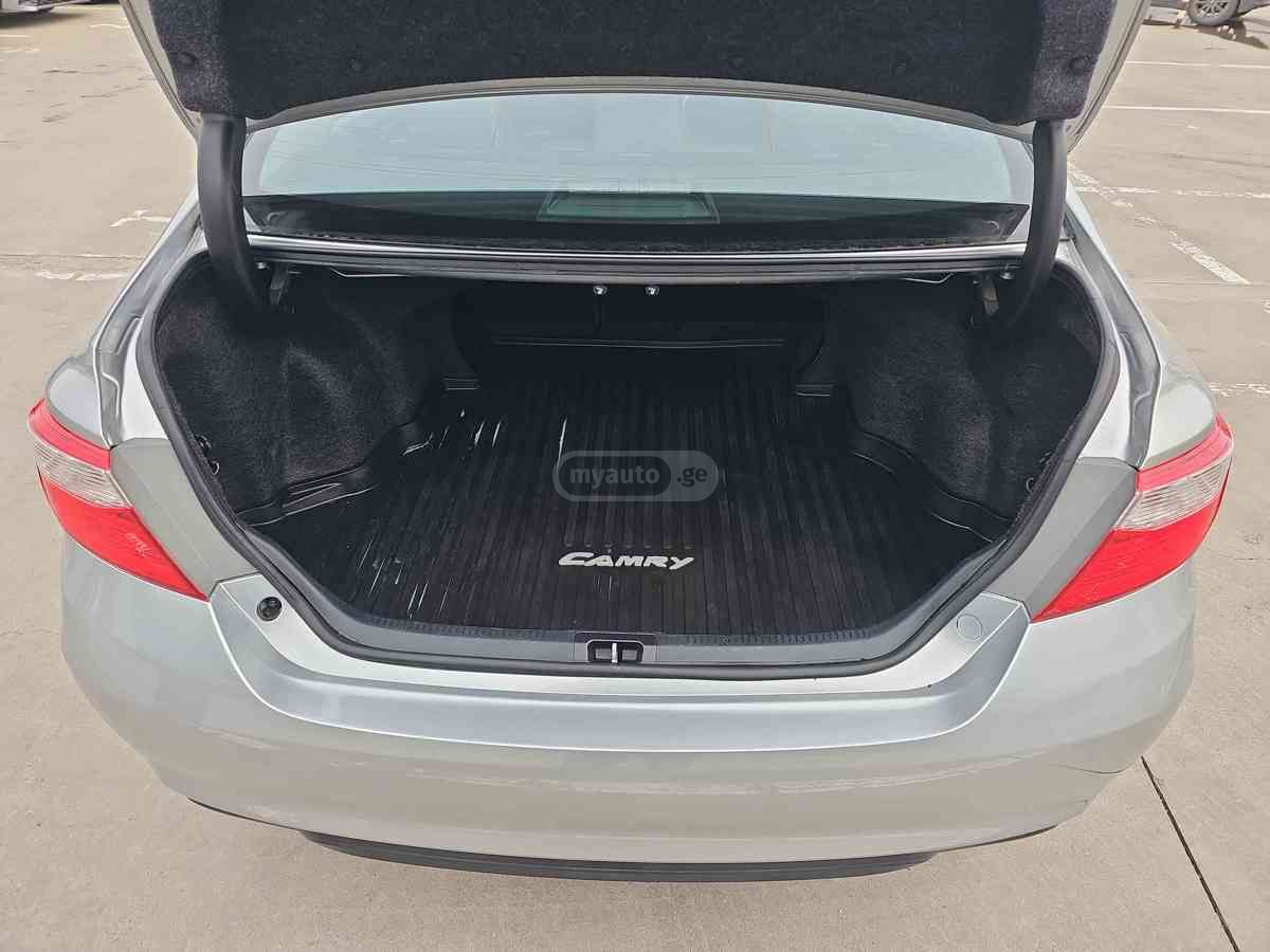 Toyota Camry - фото 10