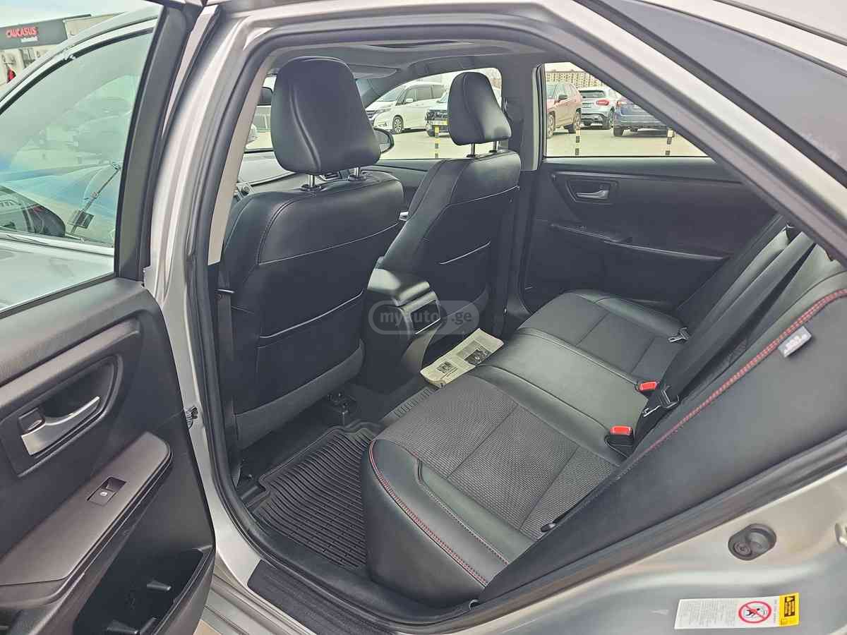 Toyota Camry - фото 7