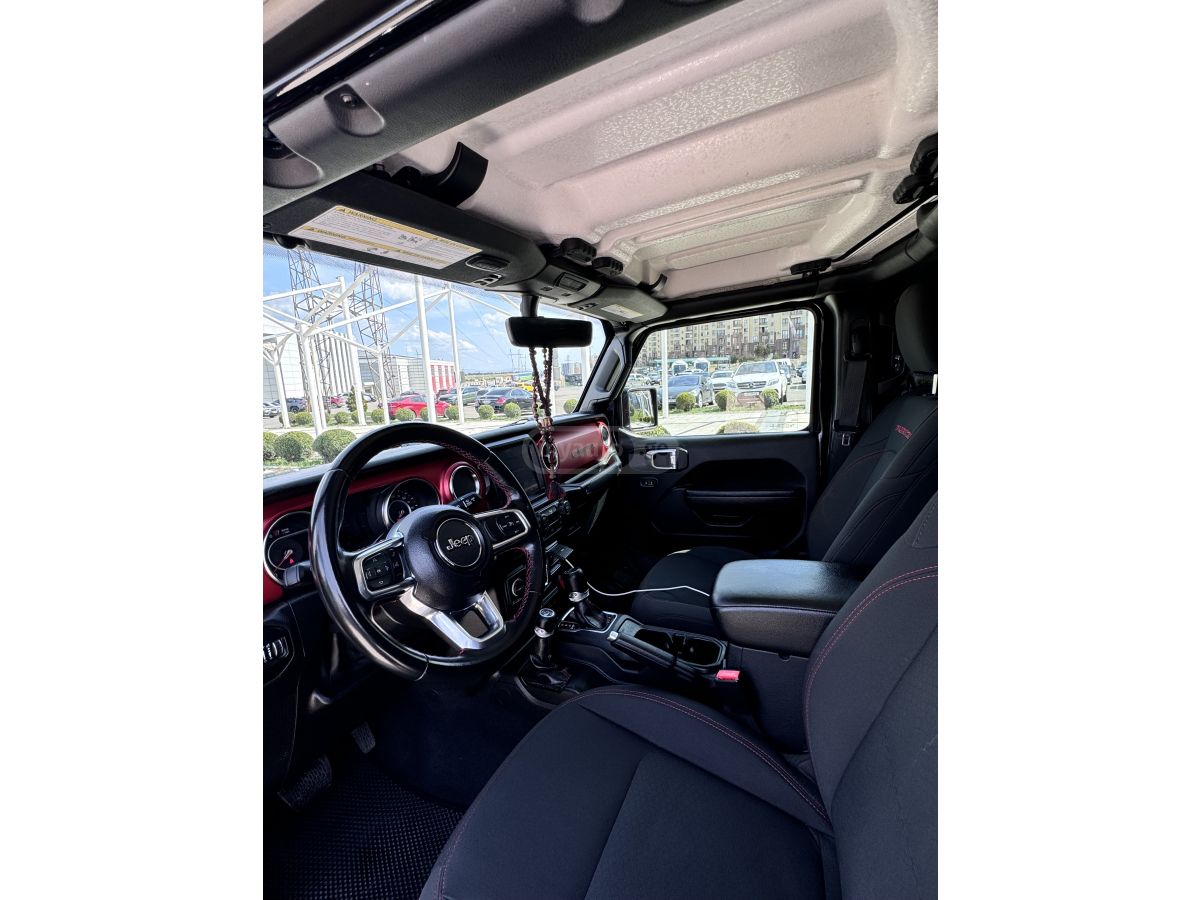 Jeep Gladiator - фото 15