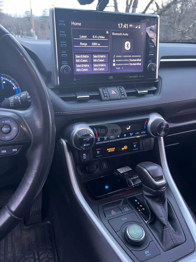 Toyota RAV 4 - фото 5