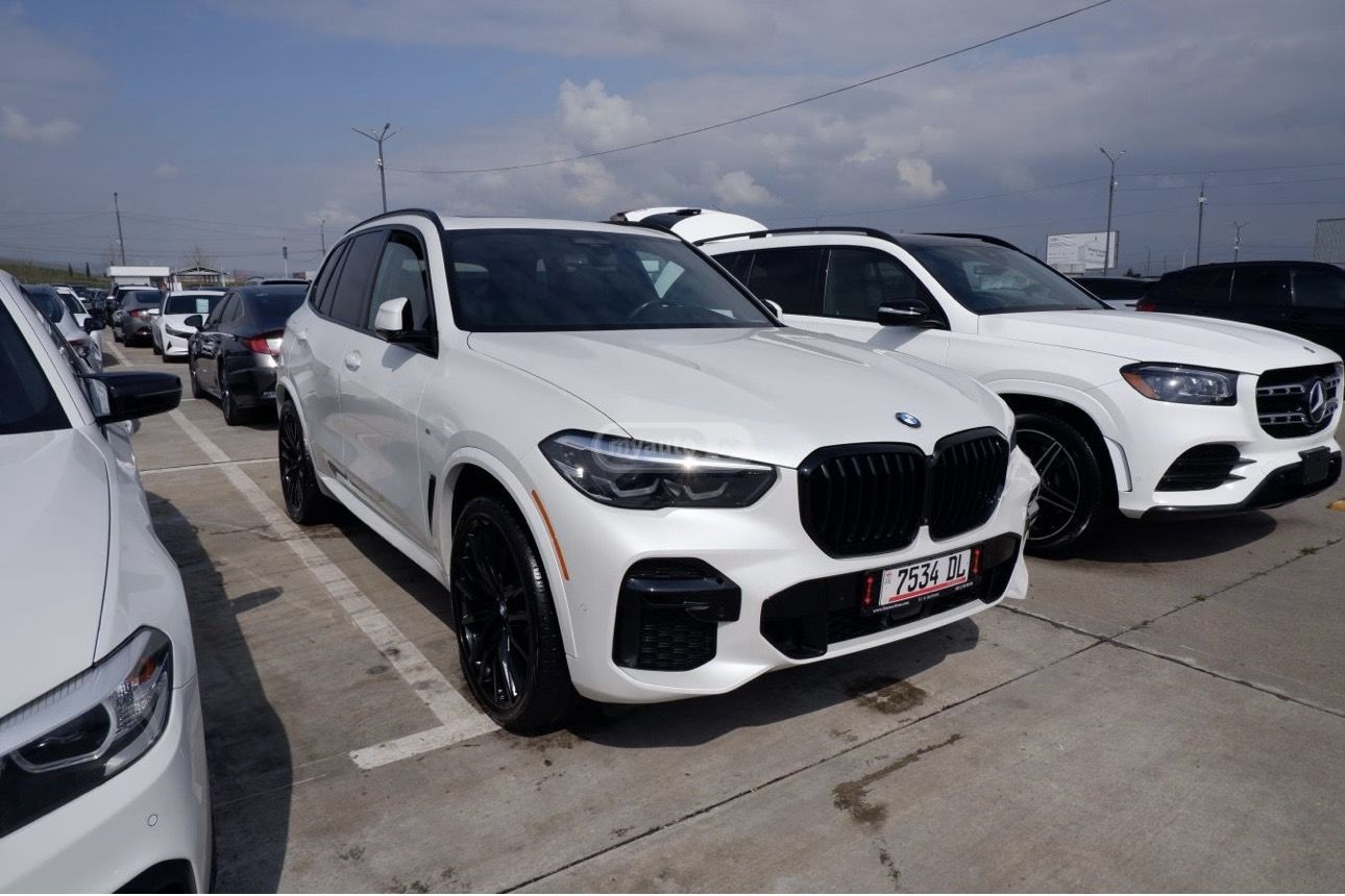 BMW X5 - фото 3