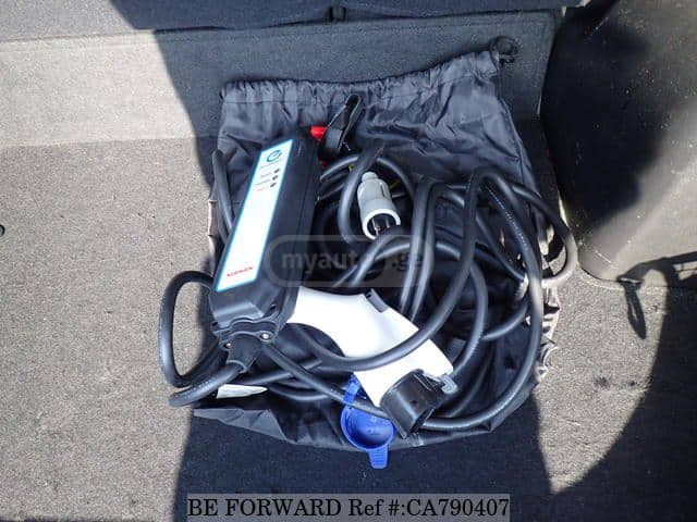 Nissan Leaf - фото 12