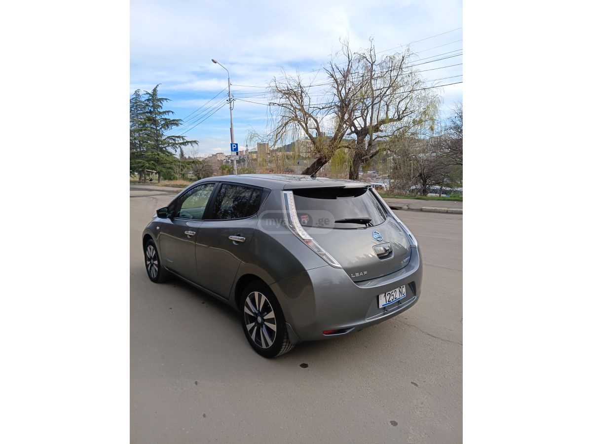 Nissan Leaf - фото 4