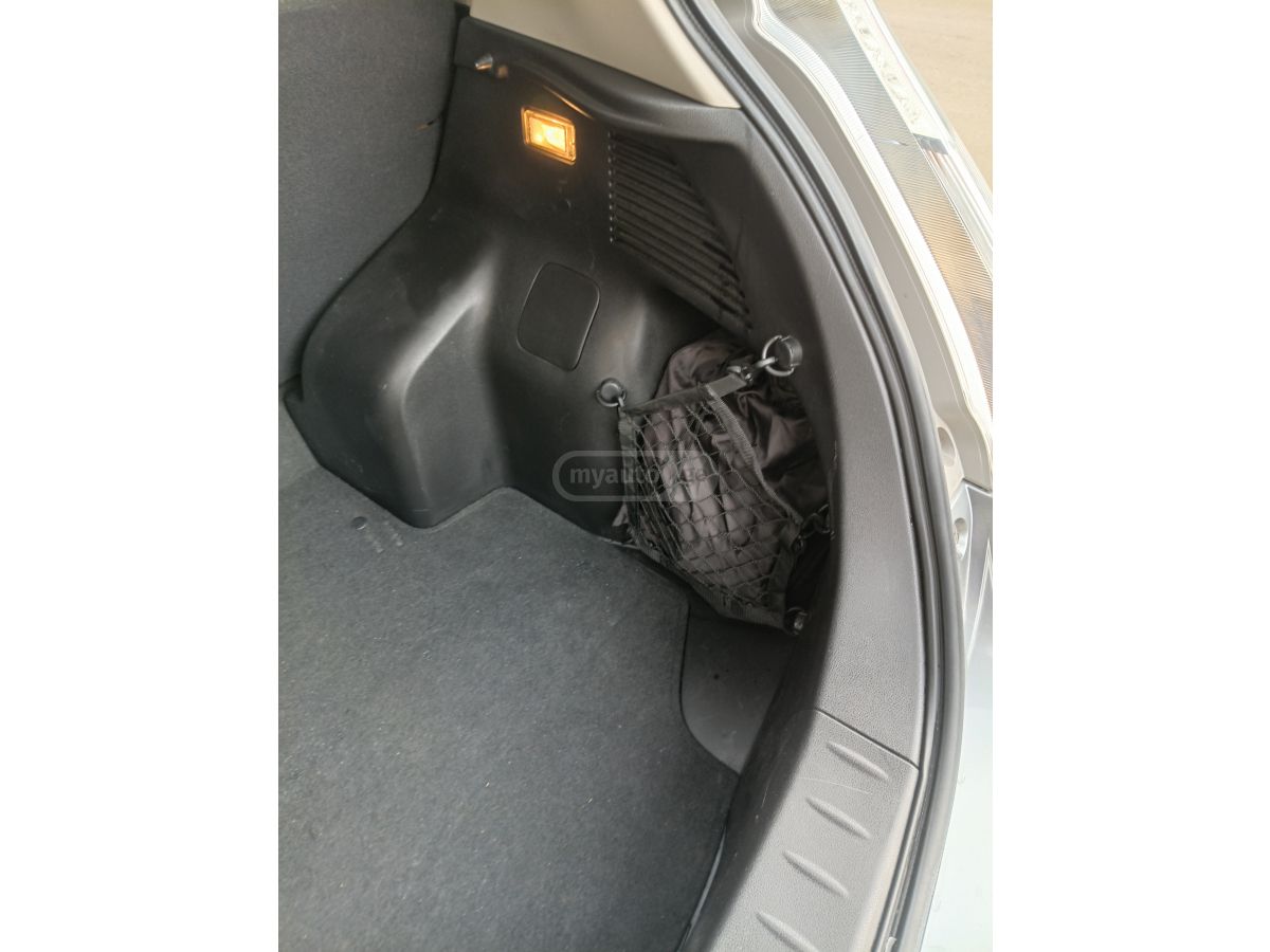 Nissan Leaf - фото 7