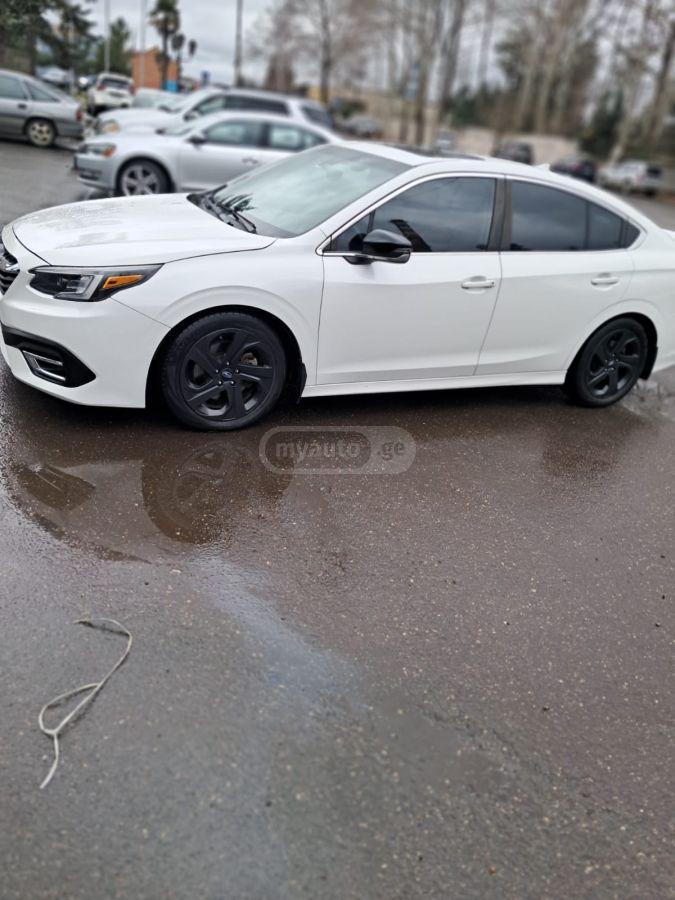 Subaru Legacy - фото 12