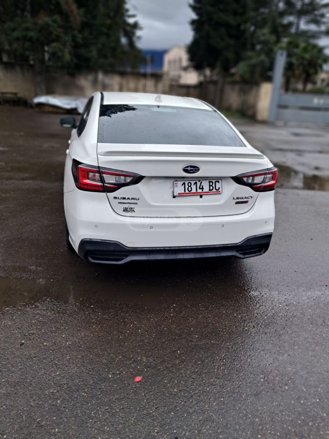 Subaru Legacy - фото 3