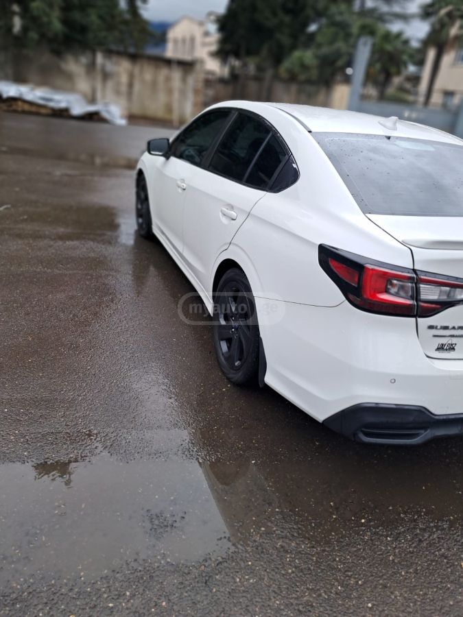 Subaru Legacy - фото 8