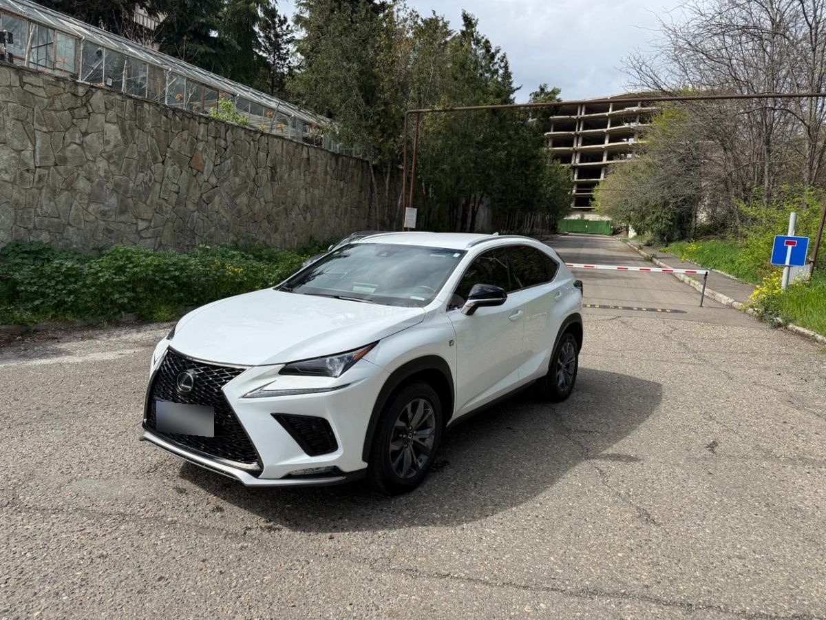 Lexus NX 300 - фото 2