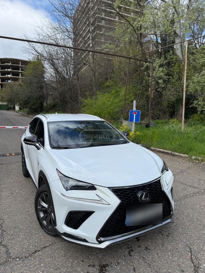 Lexus NX 300 - фото 4