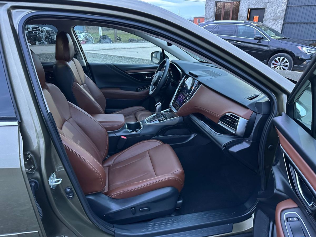 Subaru Touring XT 4dr All-Wheel Drive — миниатюра 9