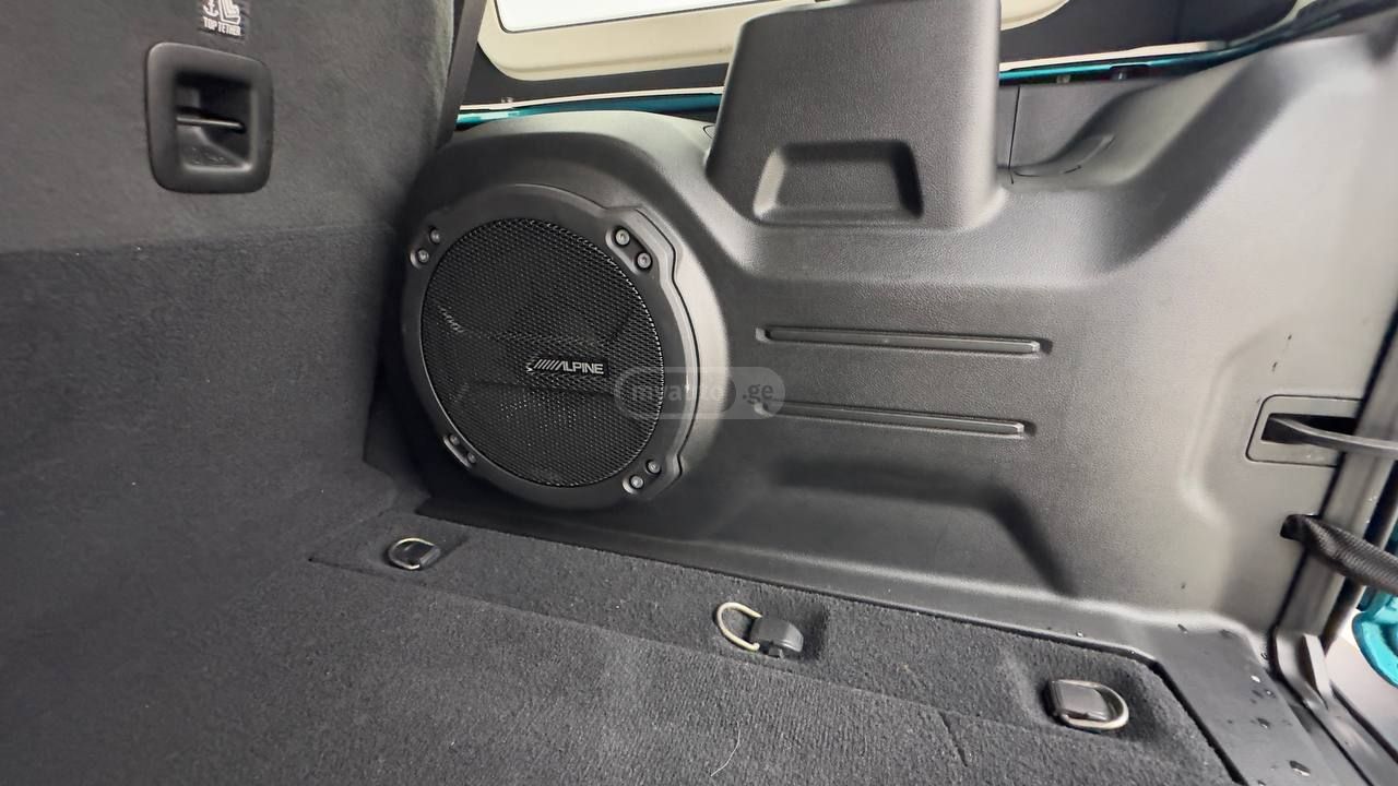 Jeep Wrangler - фото 13