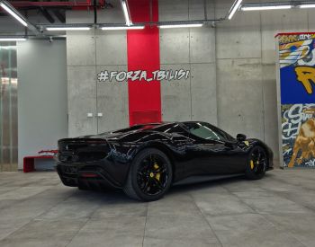 Ferrari 296 GTS 