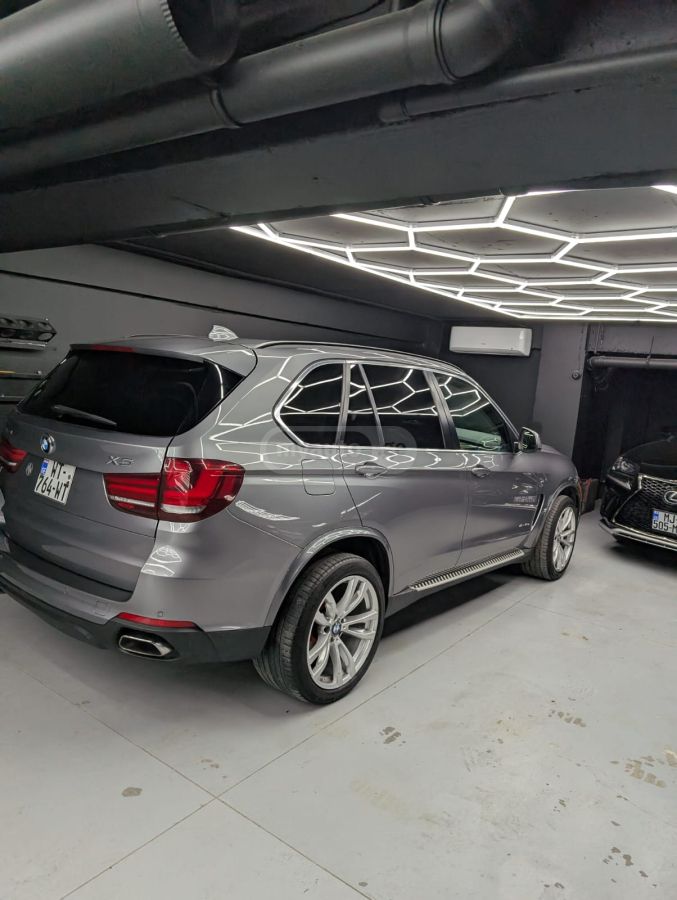 BMW X5 - фото 11