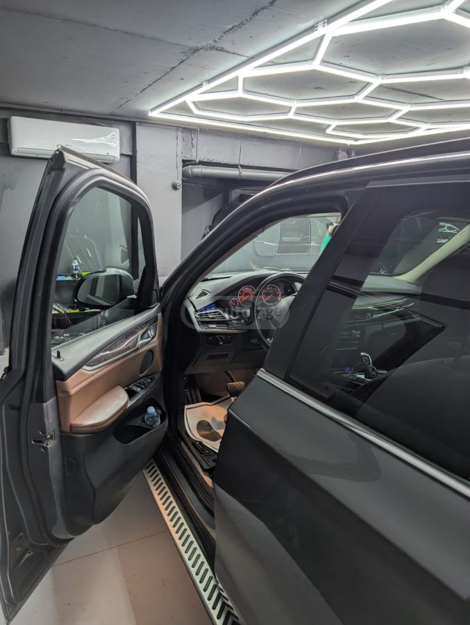 BMW X5 - фото 9