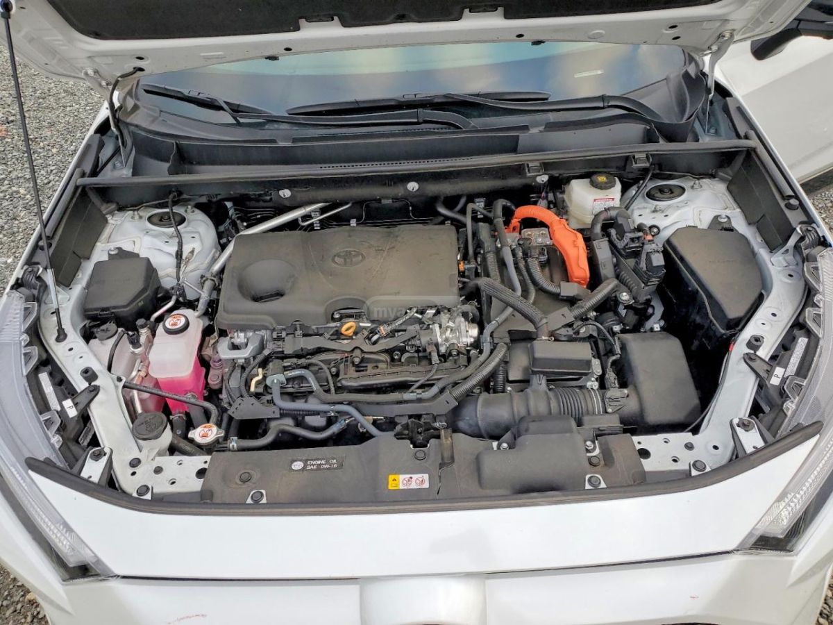 Toyota XSE HYBRID — миниатюра 8