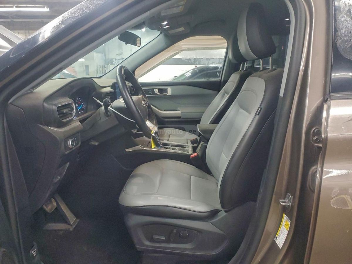 Ford Limited 4dr 4x4 Automatic — миниатюра 10