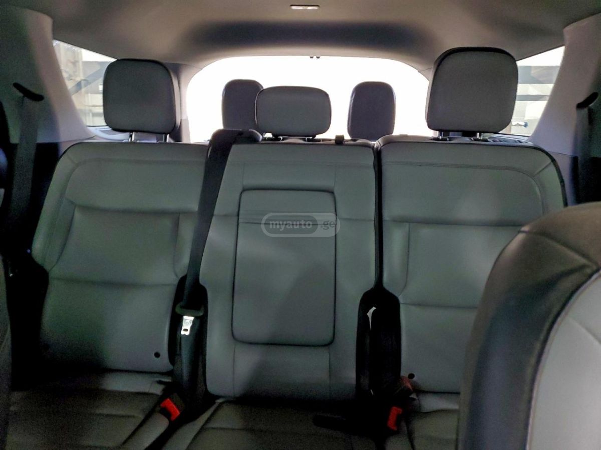 Ford Limited 4dr 4x4 Automatic — миниатюра 6