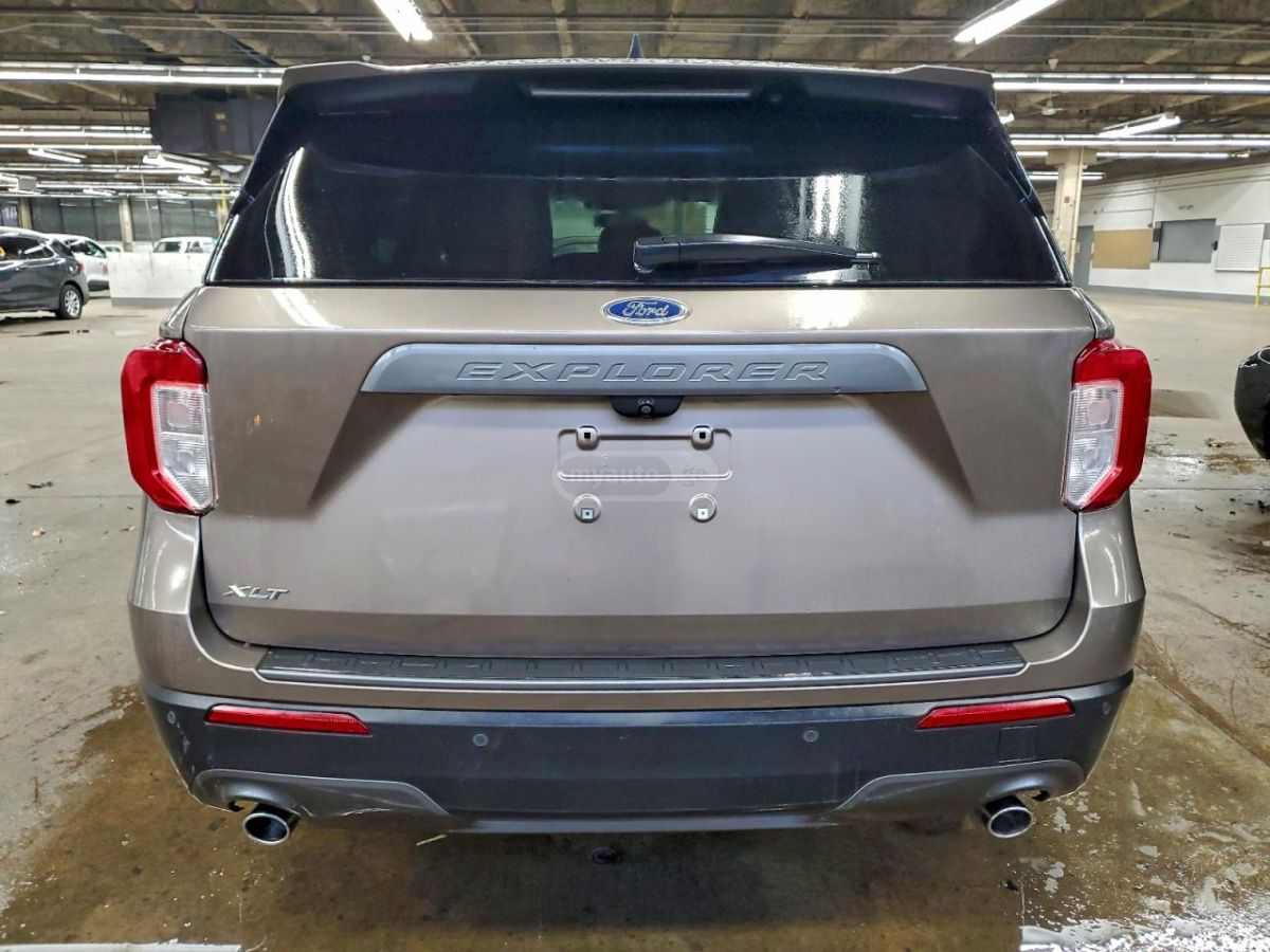 Ford Limited 4dr 4x4 Automatic — миниатюра 9