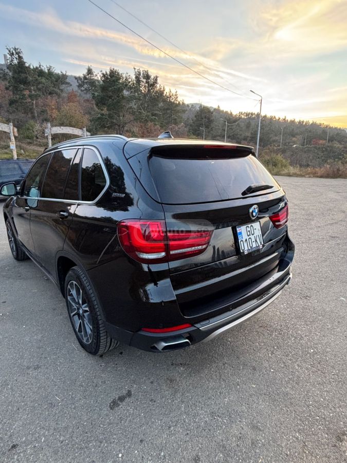 BMW X5 - фото 2