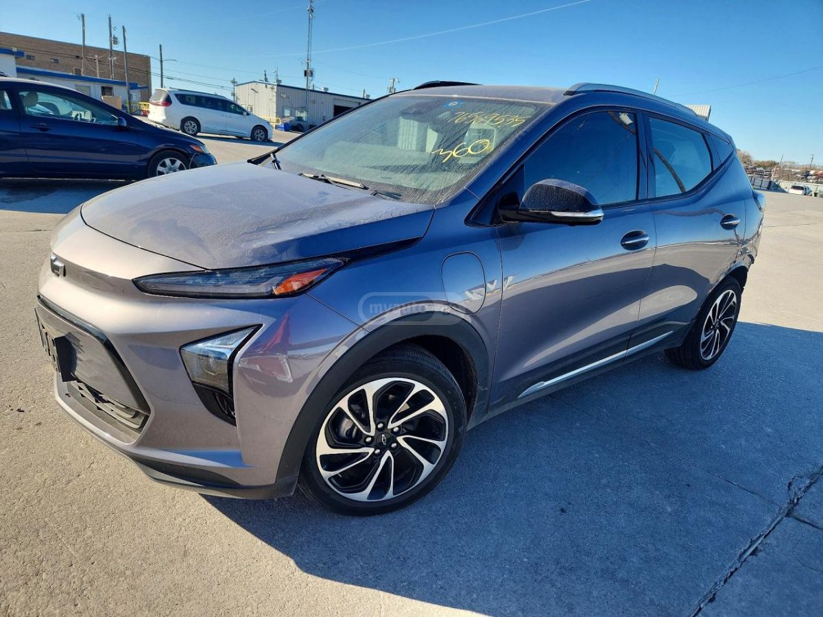 Chevrolet Bolt EUV - фото 1