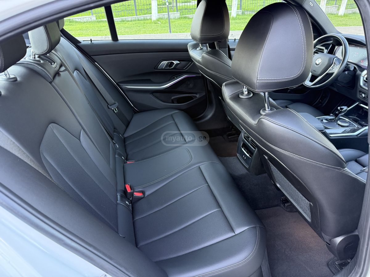 BMW 330 - фото 13