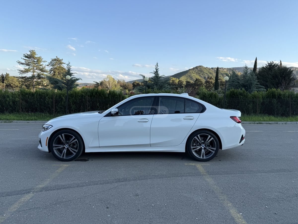 BMW 330 - фото 3