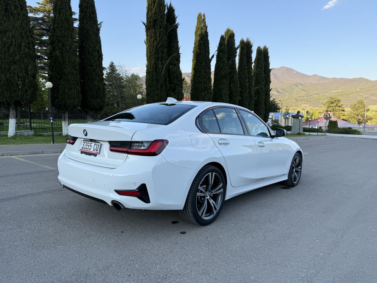 BMW 330 - фото 6