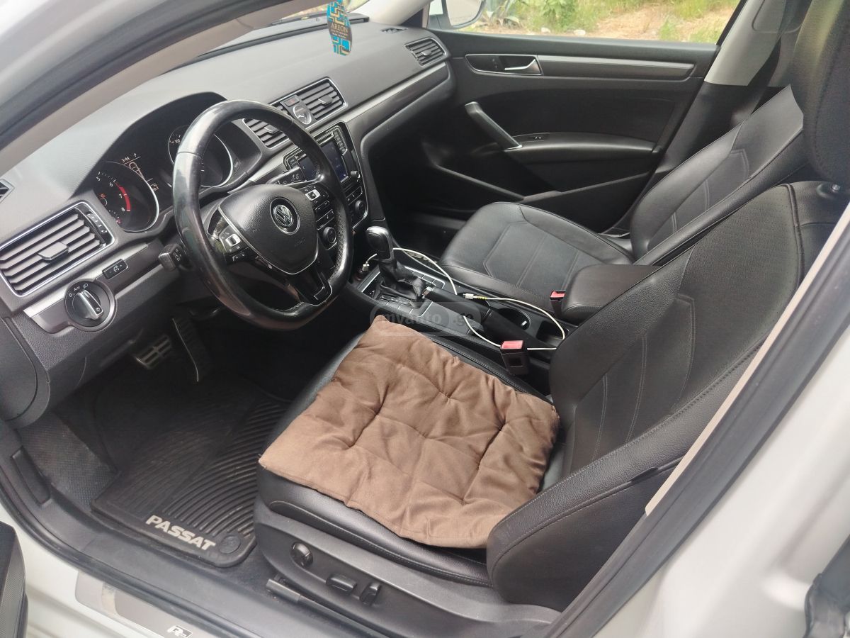Volkswagen Passat - фото 10